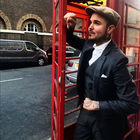 Meet your Posher, Joshua - Picture 3 of 4